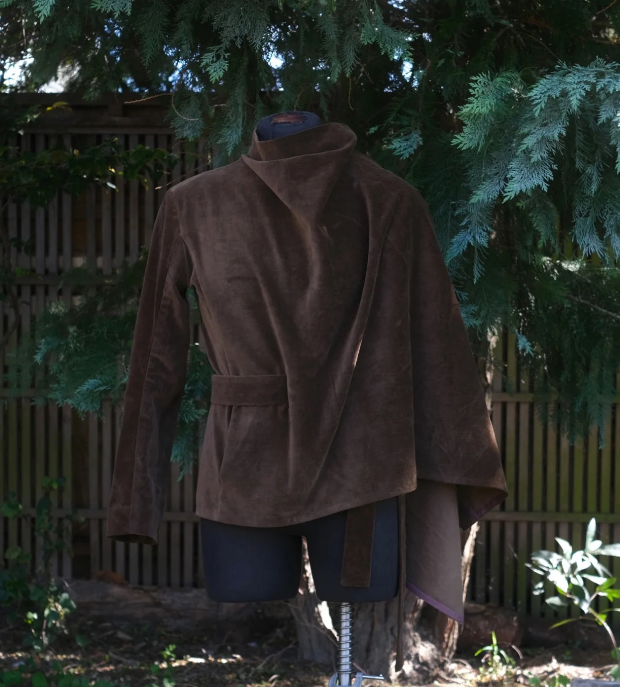 Single sleeve wrapped jacket
