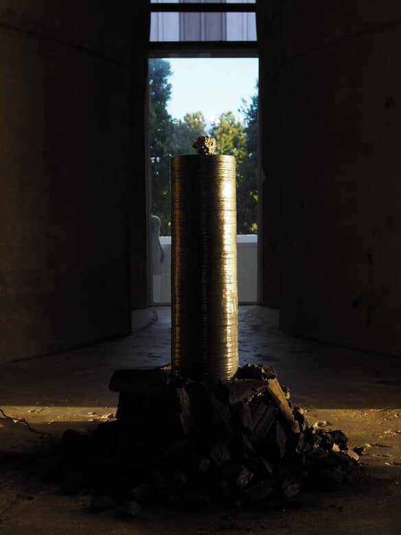 Water Fountain with Pyrite