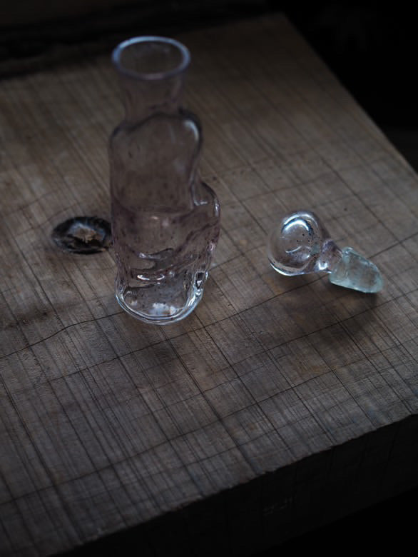 Perfume by 6x4, NEGATIVESPACE