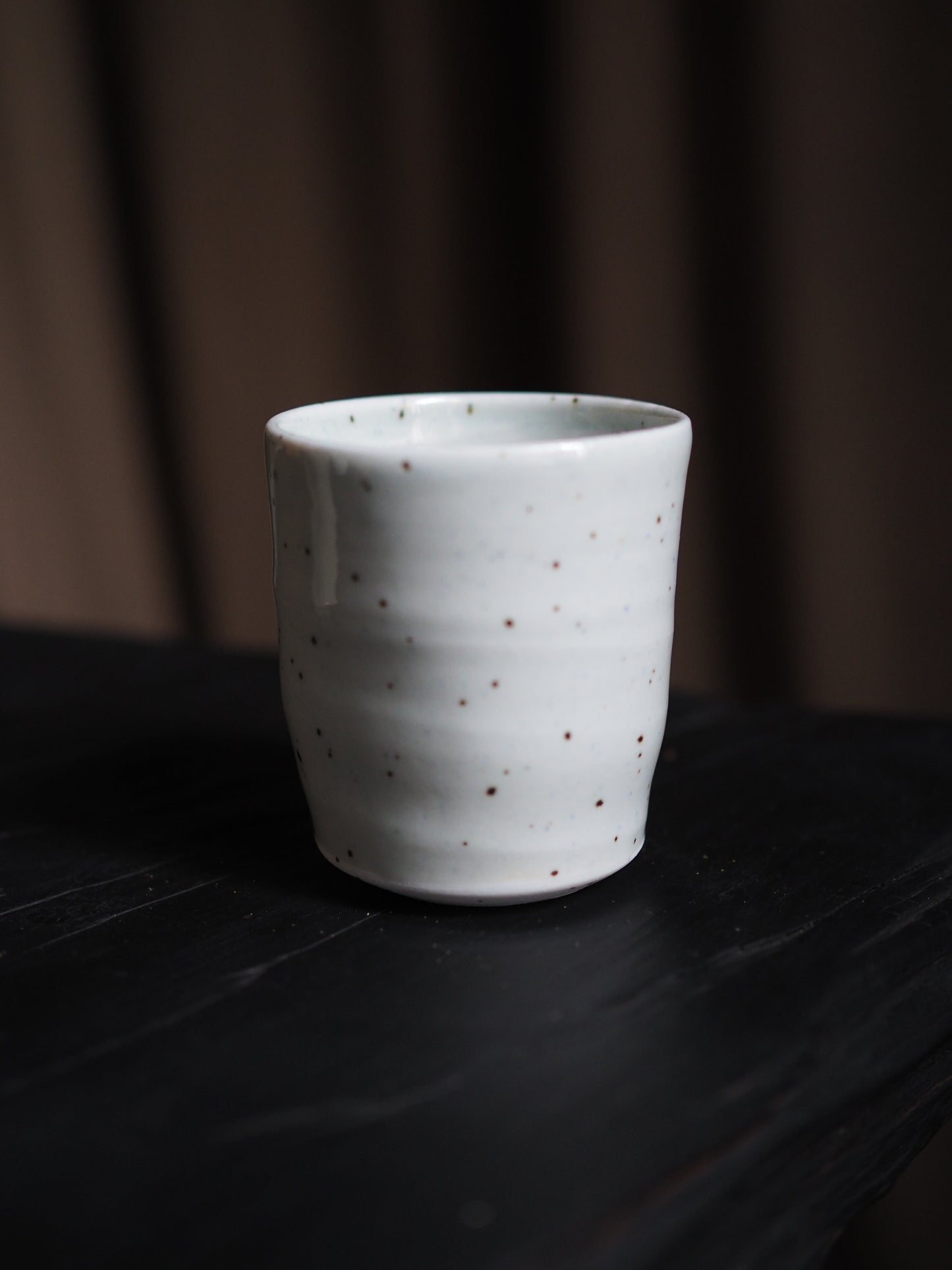 Tea/coffee cups with a dimple ver.1