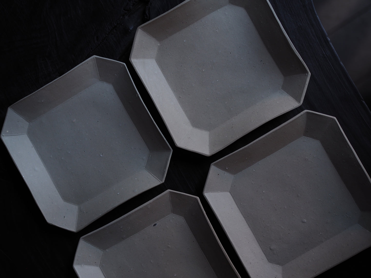 Shirahana Plate / Small or Large