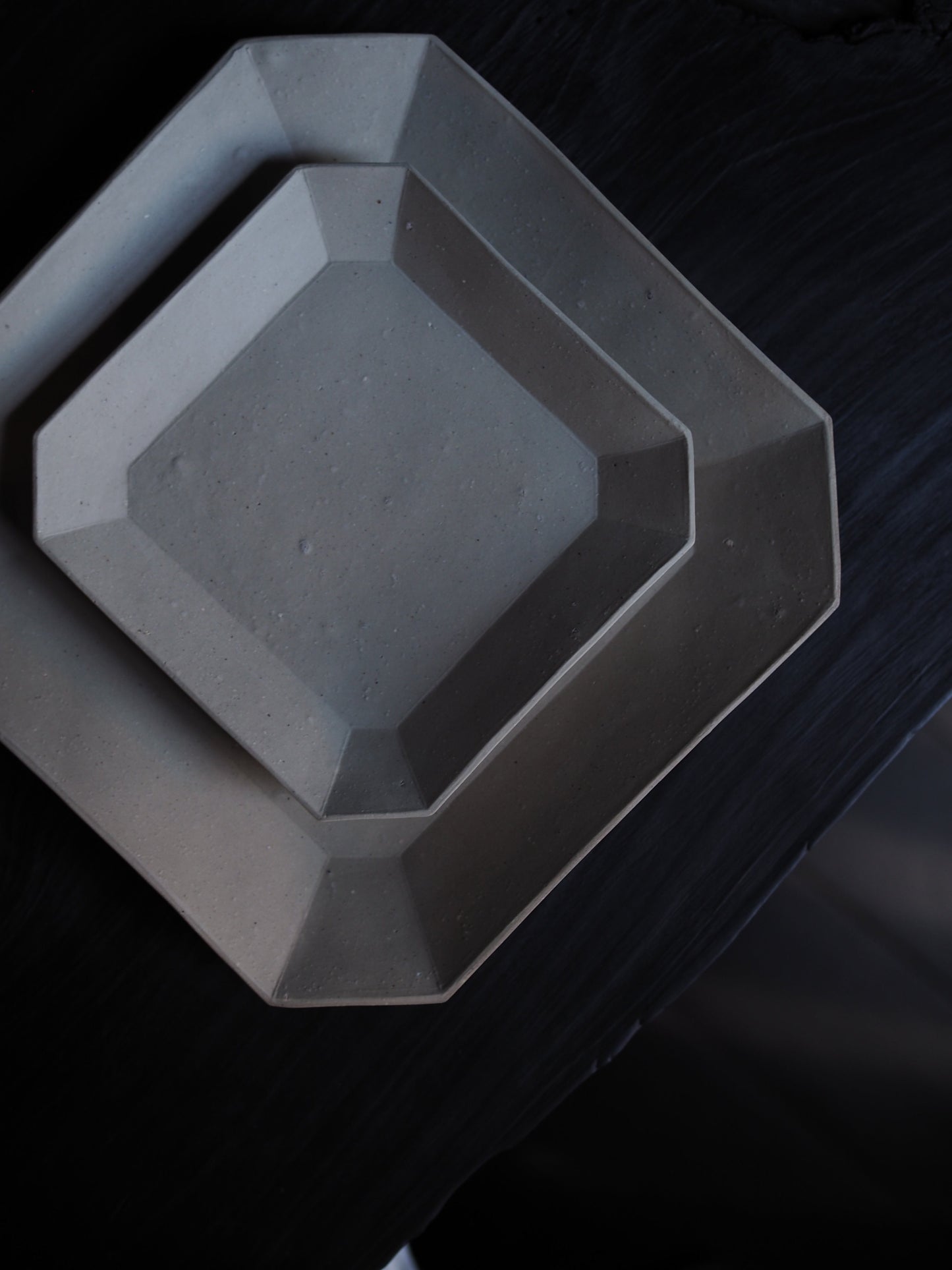 Shirahana Plate / Small or Large
