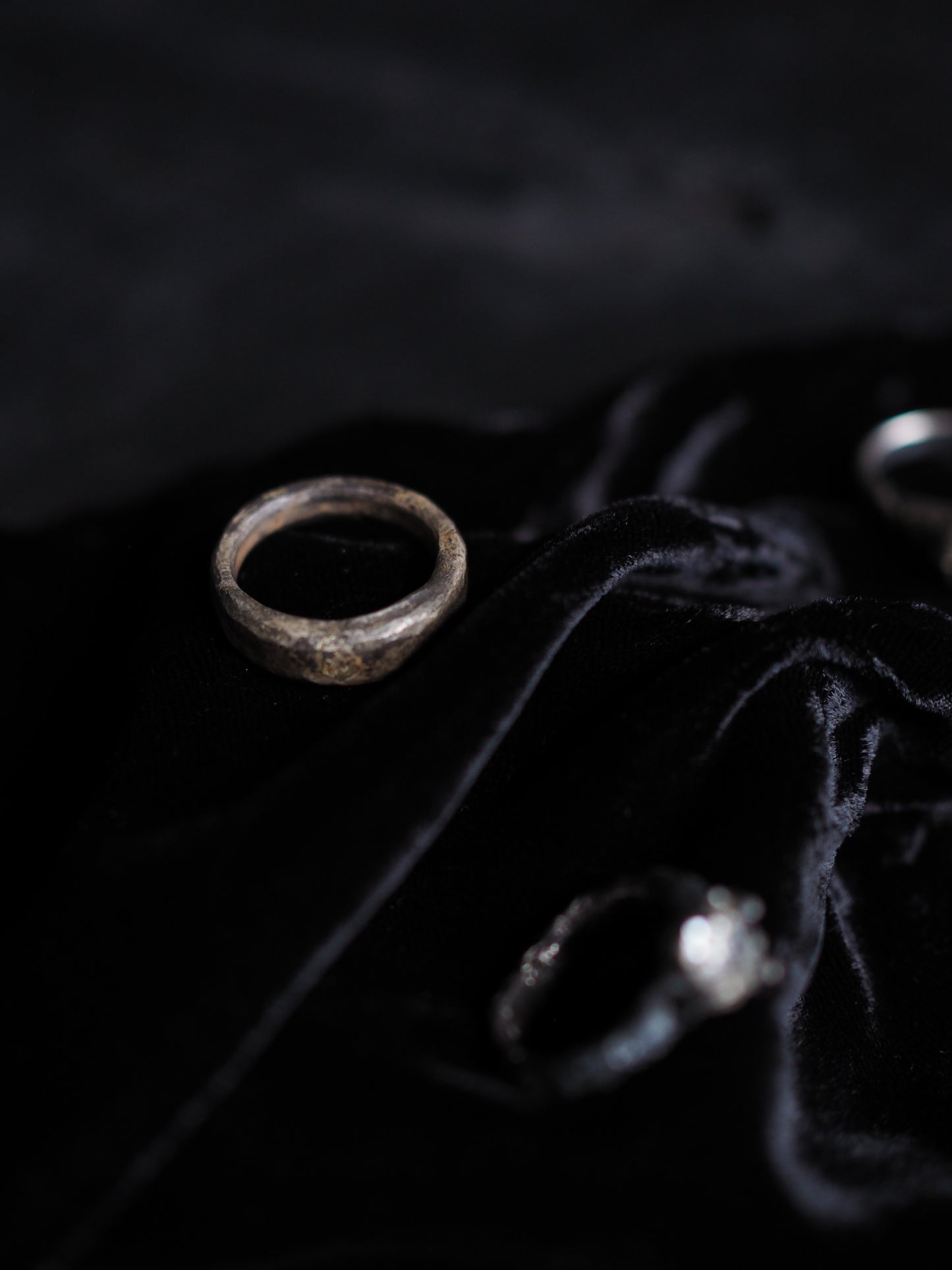 Ring i