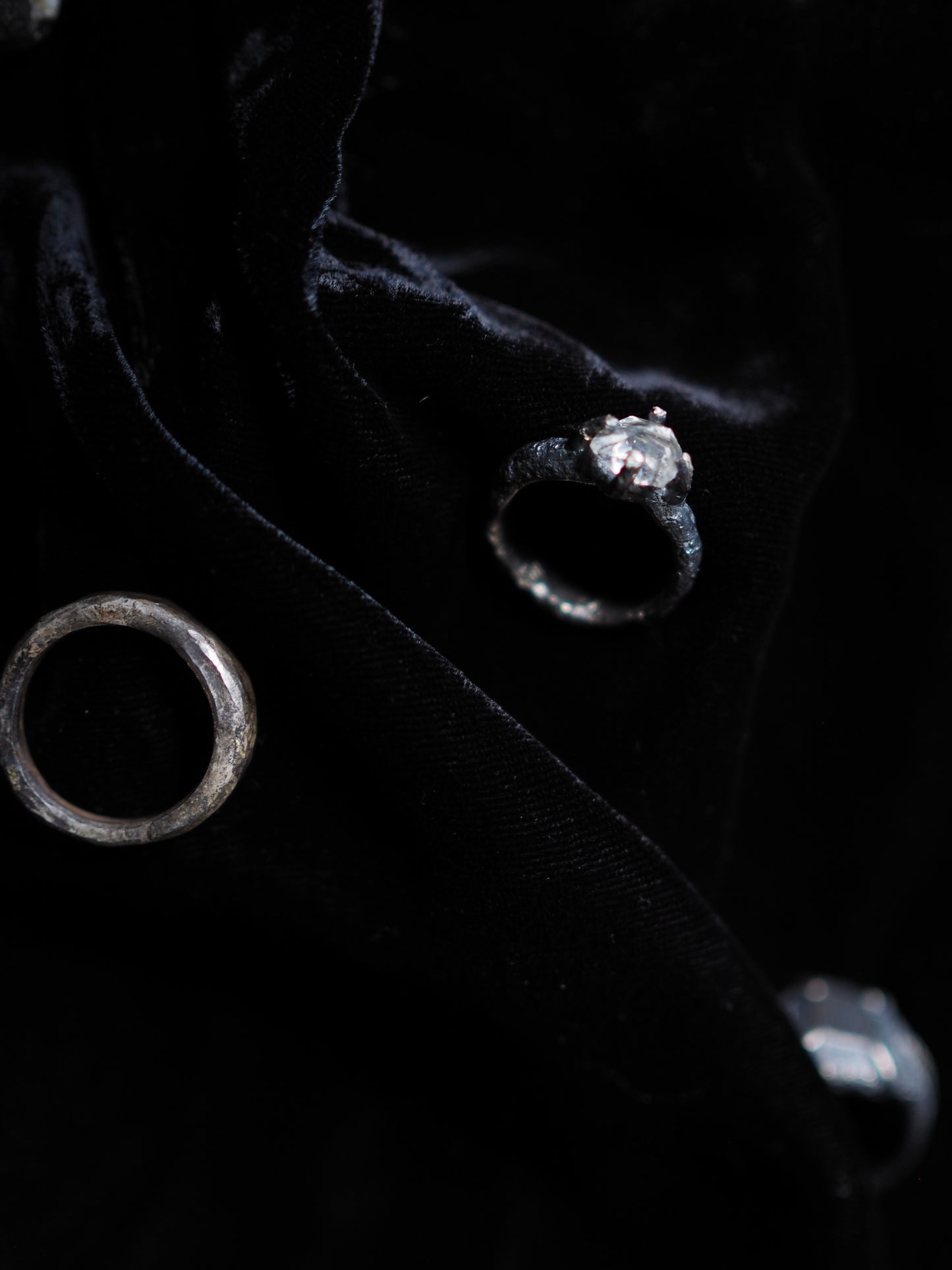 Ring i
