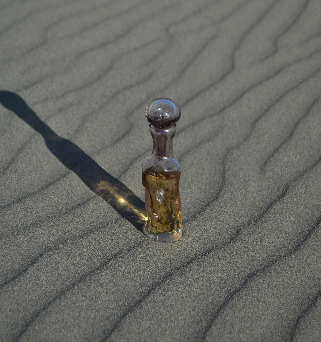 Perfume by 6x4, NEGATIVESPACE