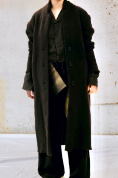 Charcoal hand -woven long coat with collar
