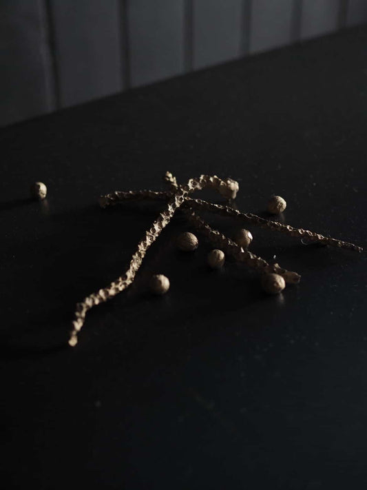 Nikau and the seeds - Bronze (set of eleven pieces)