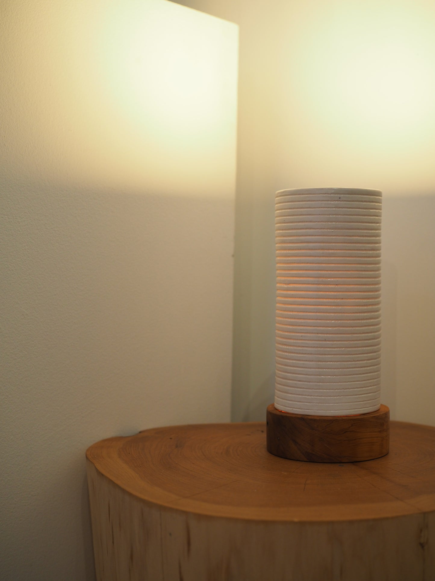 PORCELAIN CYLINDER LAMP