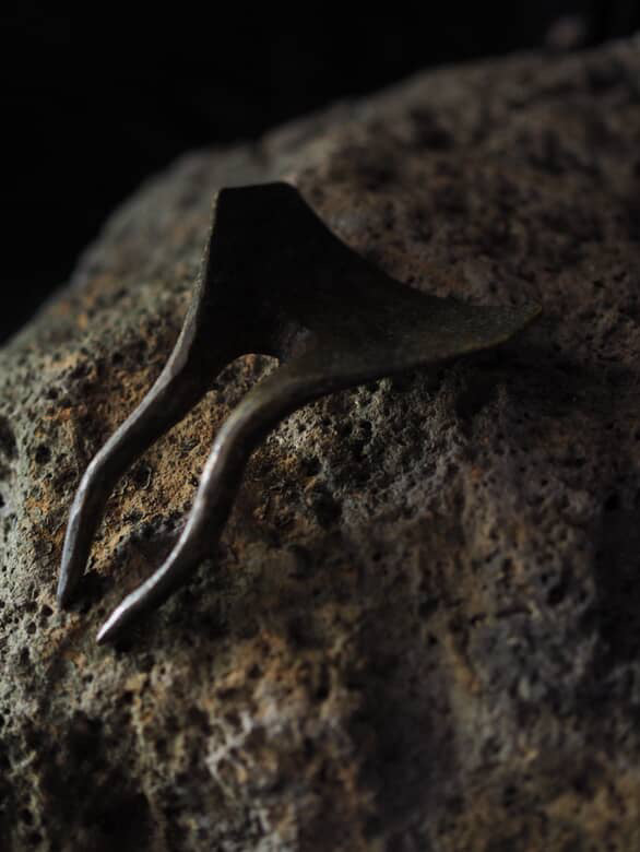Hand carved houhere wood radar hairpin or Hand carved Kwila shawl pin