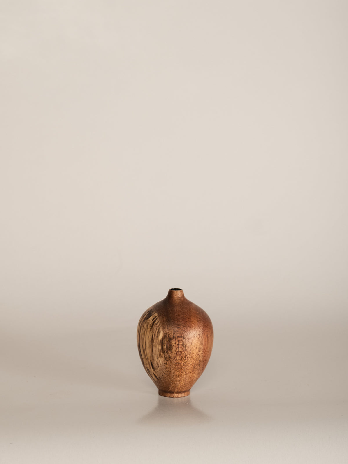 Bud vase (pod), Dry V1