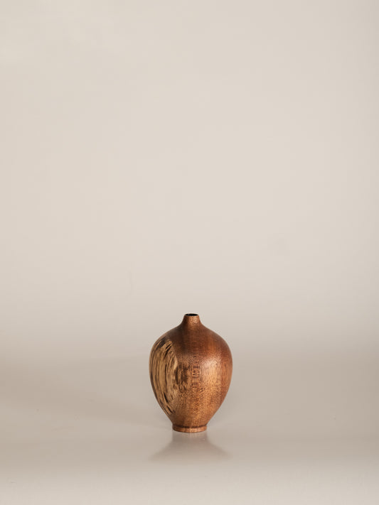 Bud vase (pod), Dry V1