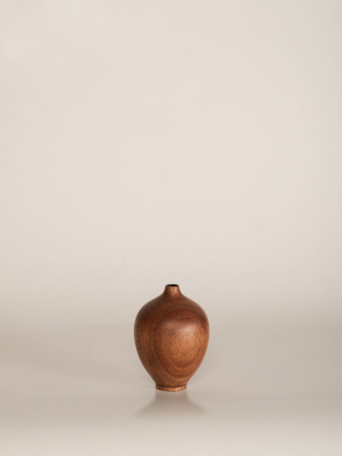 Bud vase (pod), Dry V1