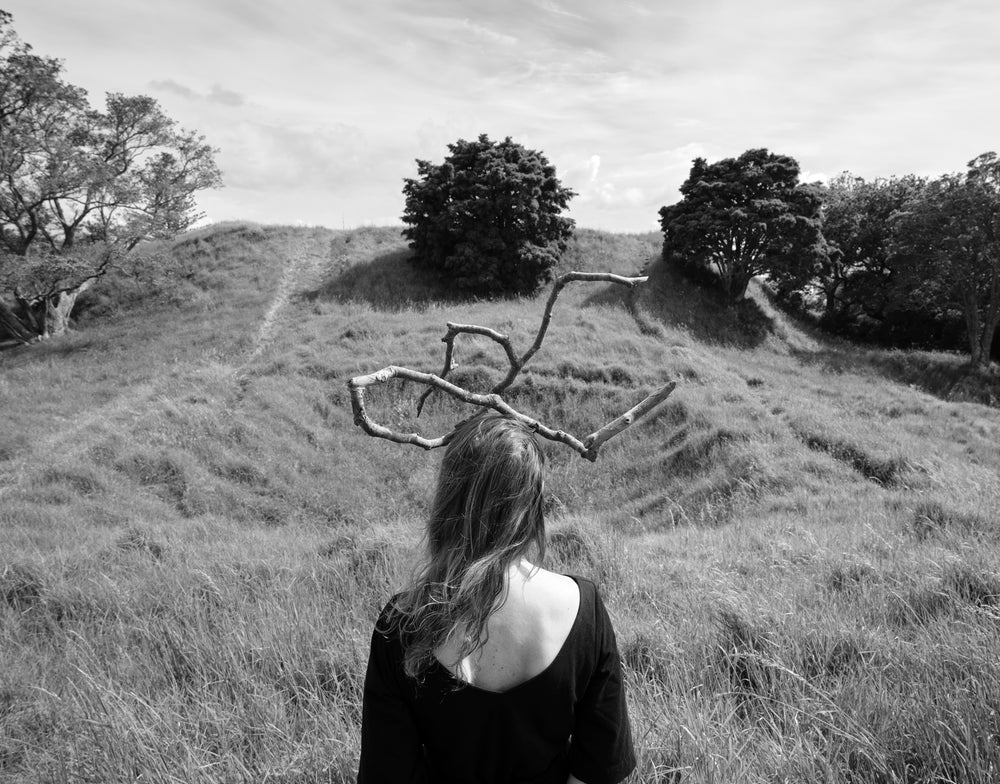 Bronwynne Cornish & Deborah Smith  -   The Departure Lounge & Conversation with Stones - Gallery Image