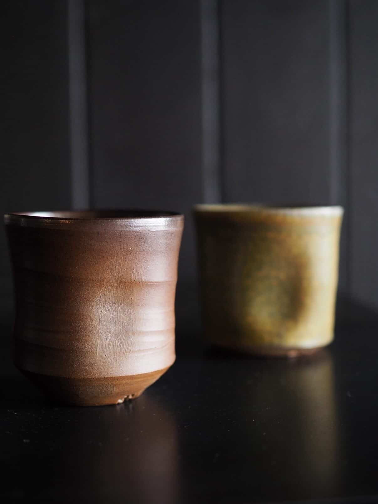 Tea/coffee cups with a dimple - light glaze