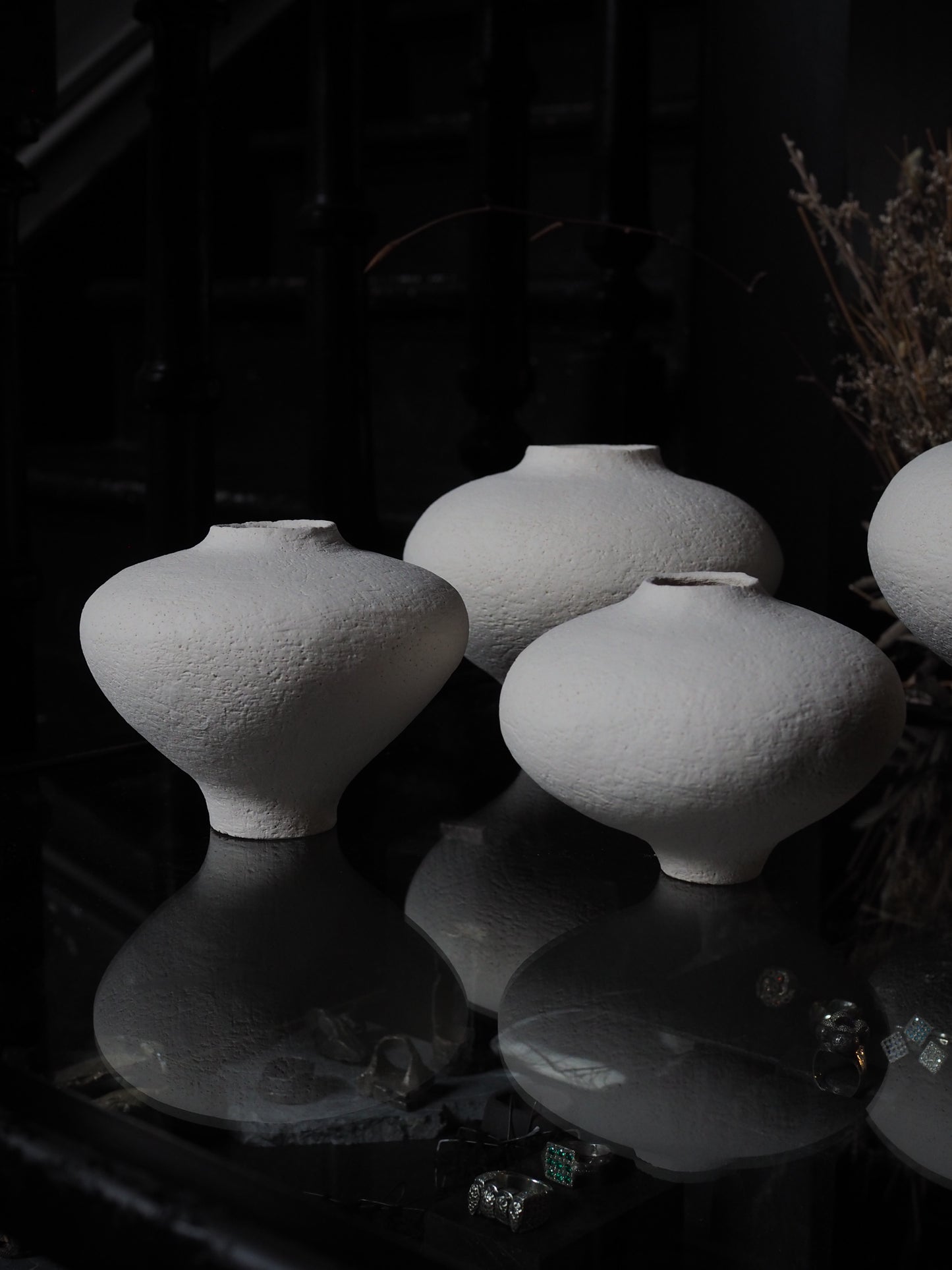 'Be Coming' Exhibition 26' Vase ver.3, ver.4 - Small bud's vase