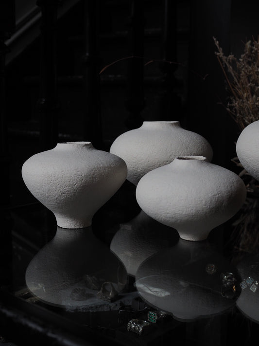 'Be Coming' Exhibition 26' Vase ver.3, ver.4 - Small bud's vase