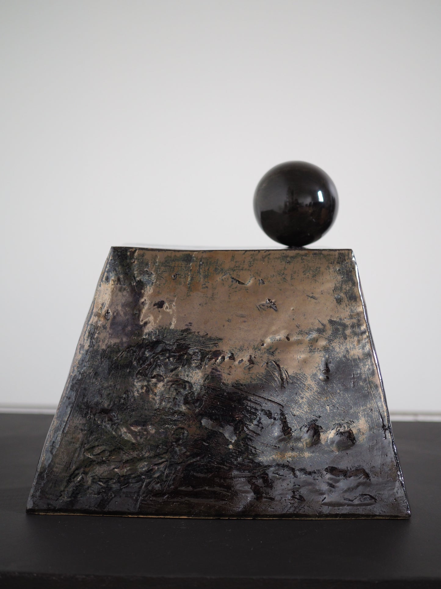 Sculpture - Pyramid with Obsidian