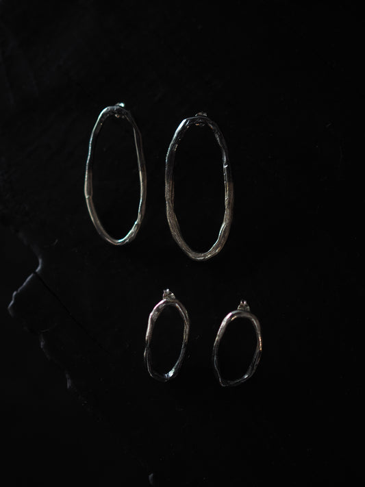 Oval earrings / small, large