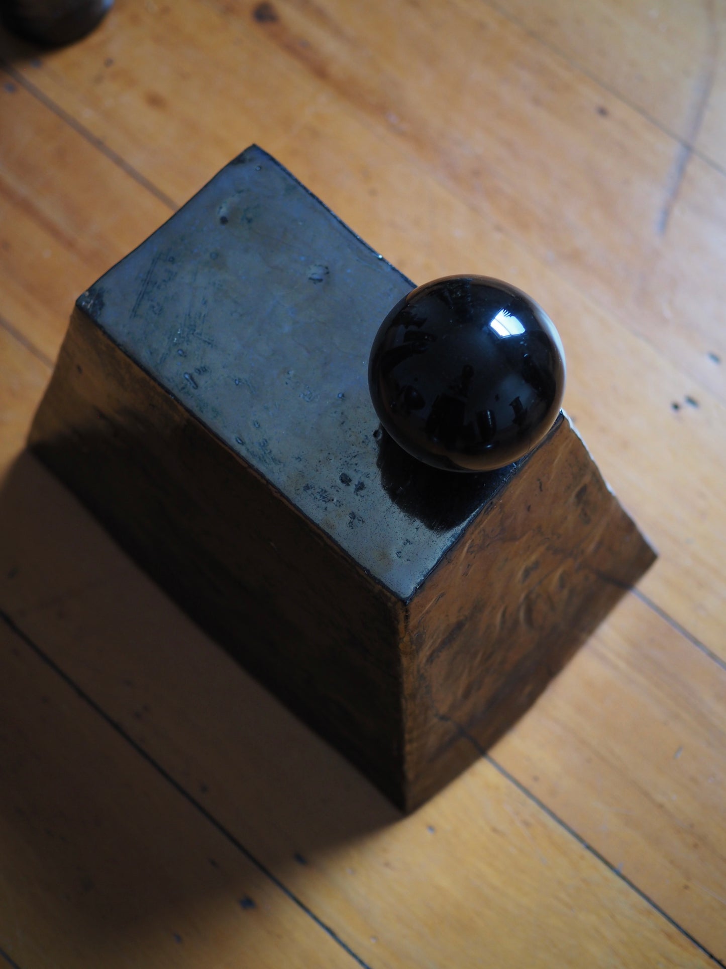 Sculpture - Pyramid with Obsidian