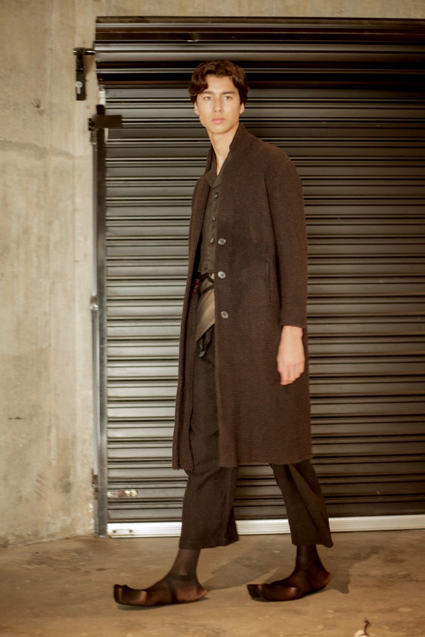 Charcoal hand -woven long coat with collar