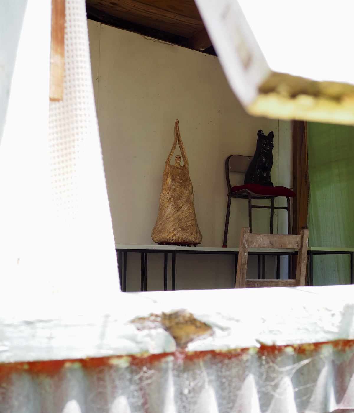 Bronwynne Cornish & Deborah Smith  -   The Departure Lounge & Conversation with Stones - Gallery Image