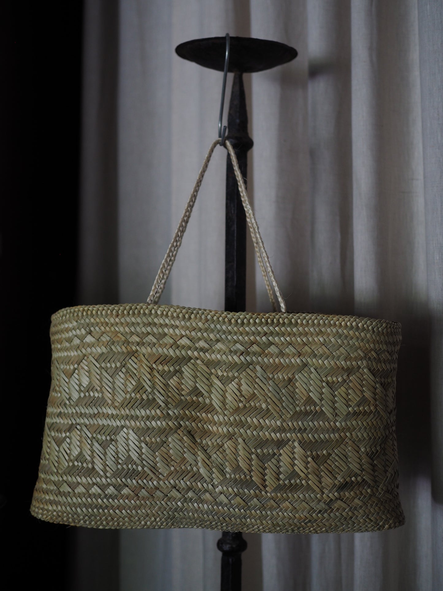 Ngā Pae Maunga (Mountain Range - all natural)