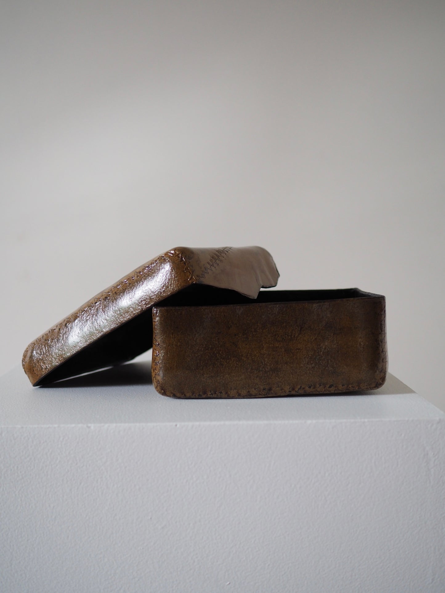 Leather canister ver.1