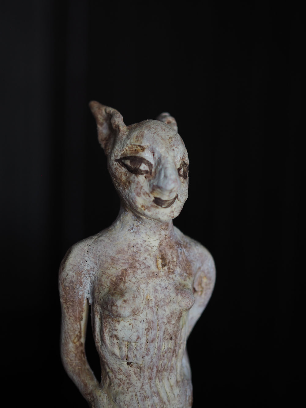 Bronwynne Cornish & Deborah Smith  -   The Departure Lounge & Conversation with Stones - Gallery Image