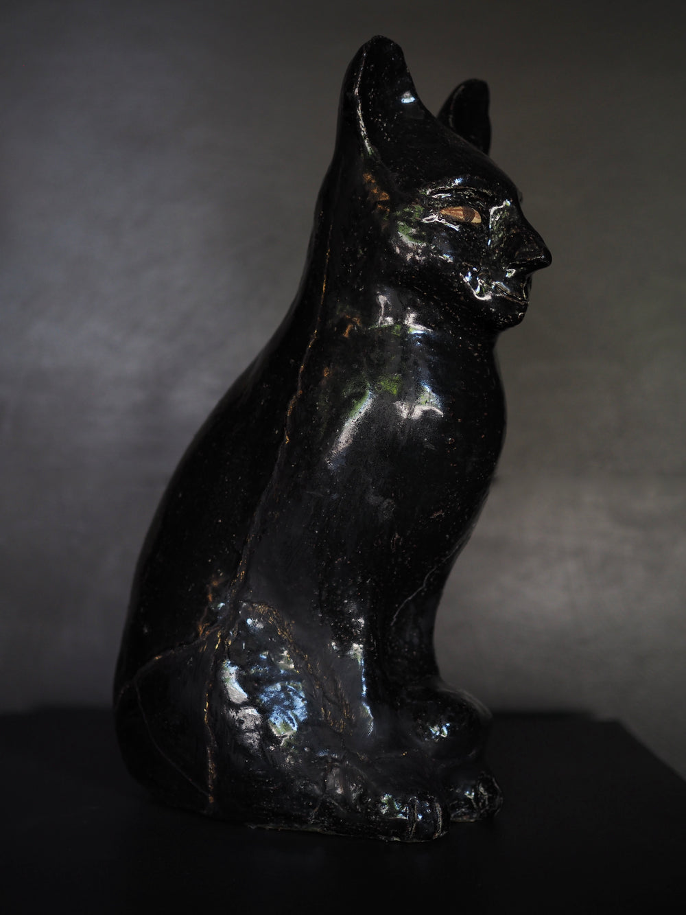 Bronwynne Cornish & Deborah Smith  -   The Departure Lounge & Conversation with Stones - Gallery Image