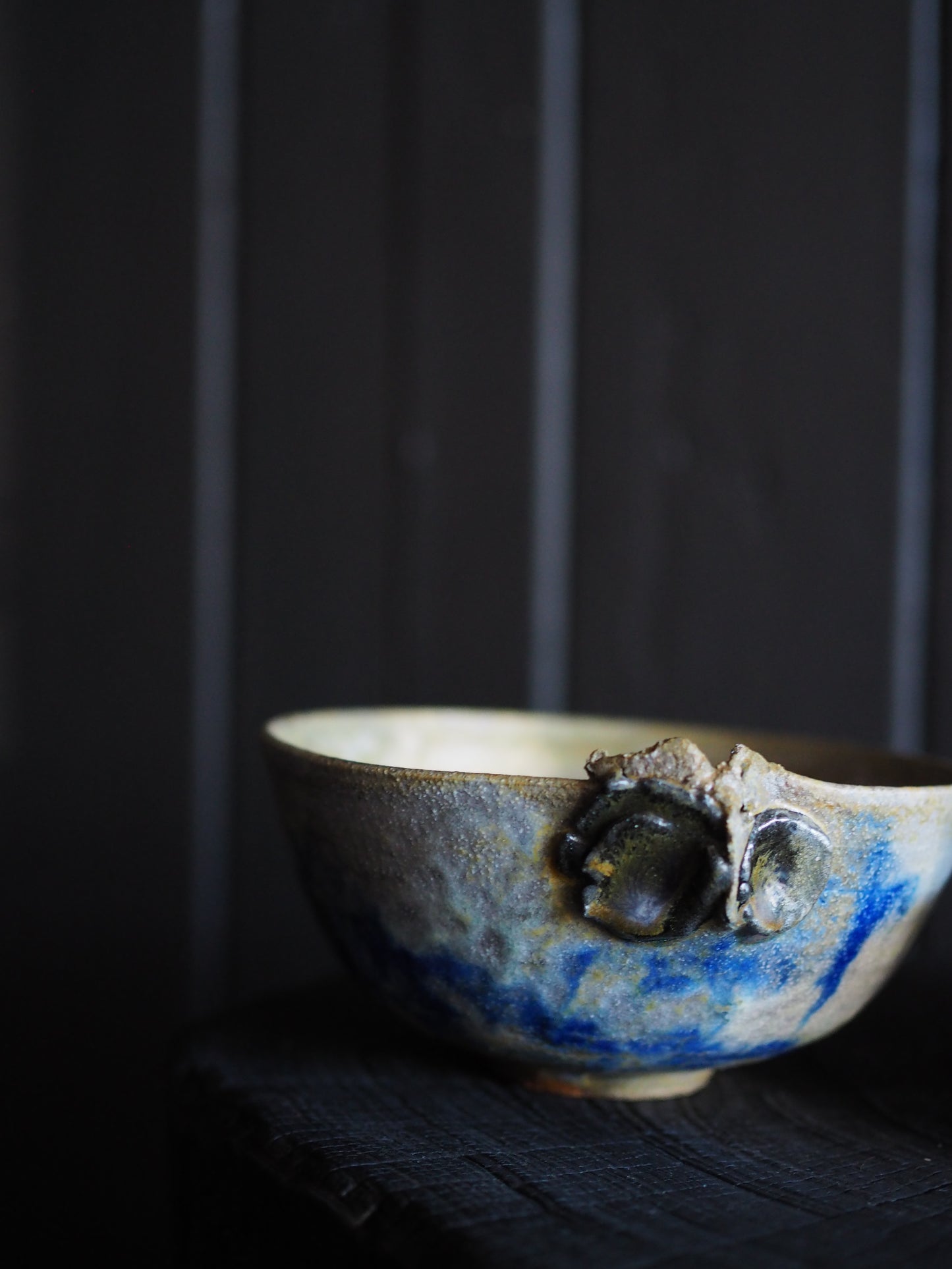 Blue bowl, Slouch bowl