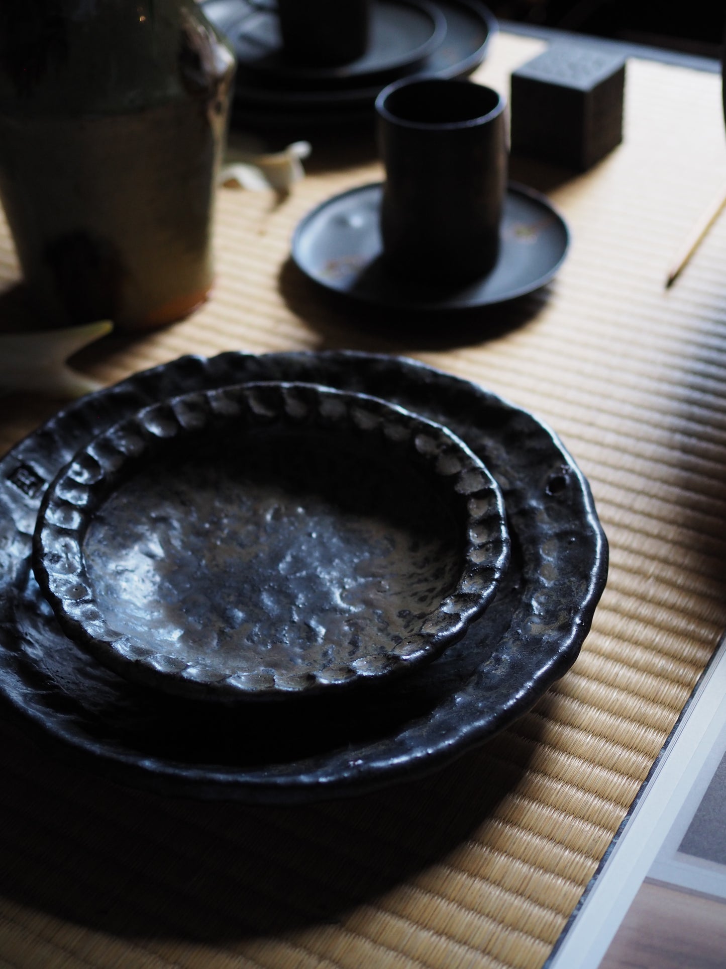 Pinched Plate / Large / Medium