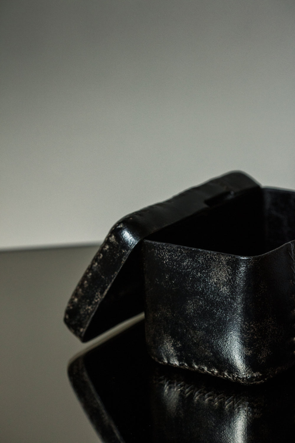 Modern Japanese Exhibition 25' - Kenichi Sasakawa & Yoko Ichikawa - Gallery Image