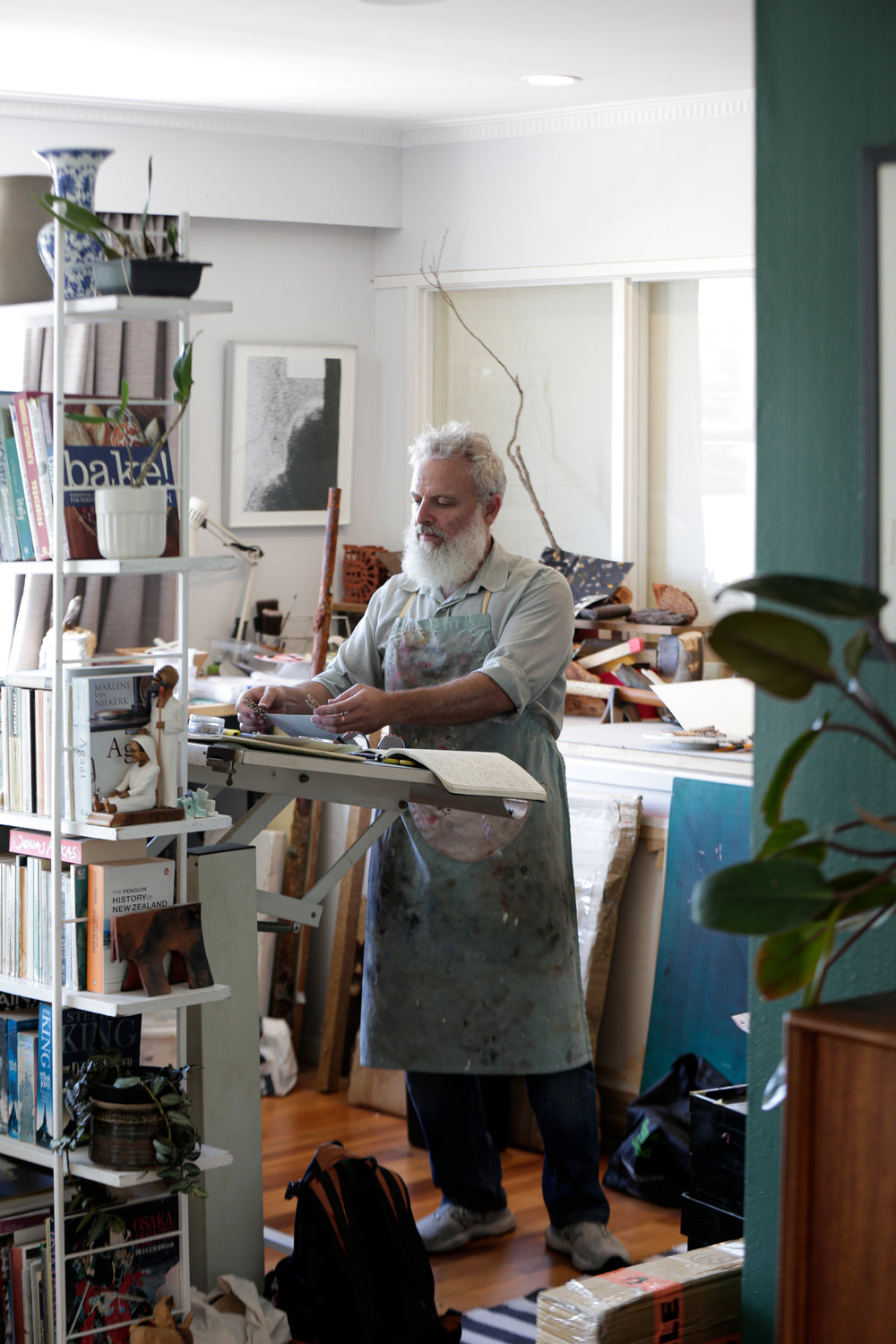 Lecture - A Way of Reading: Contemporary Ceramics by Richard Penn - Gallery Image