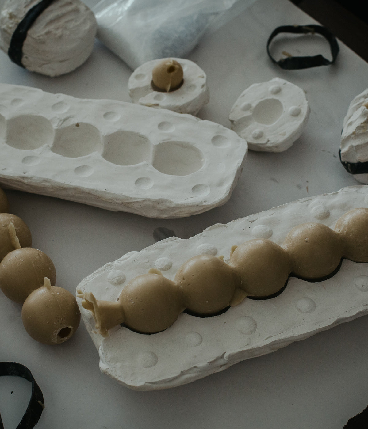 Susan Thomas & Lisa Bate - Resurfacing - Gallery Image