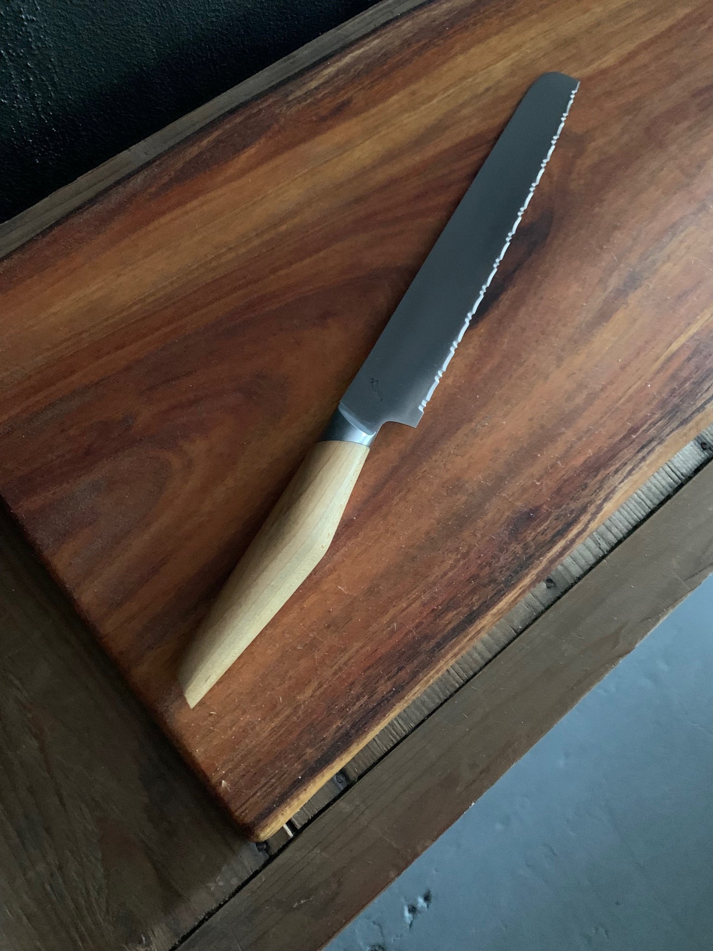 Bread Knife