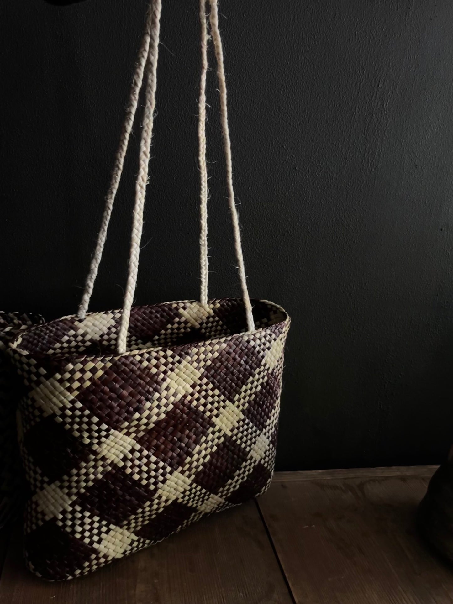 Medium Kete whakairo - Aramoana or Tartan